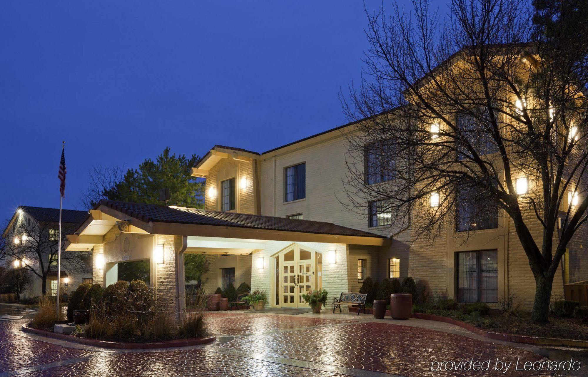 La Quinta Inn Chicago Oakbrook Terrace Eksteriør billede